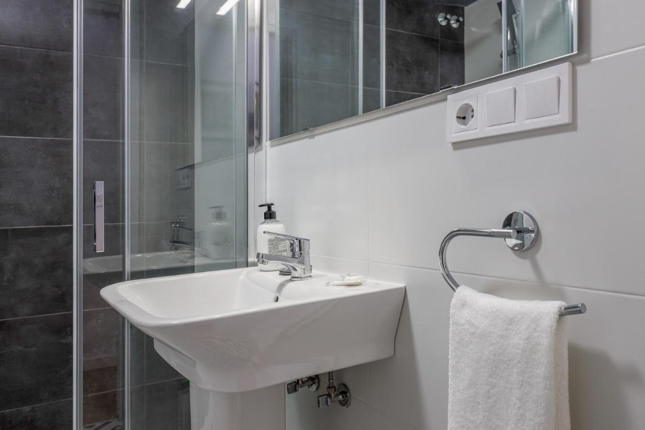 Apartamento De Diseno Centro Sevilla. Wifi/Ac Exterior photo